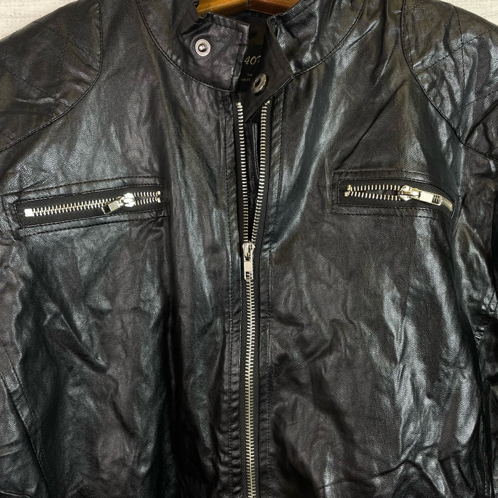 NWT Men’s AOWOFS Faux Leather Jacket - Picture 5 of 8